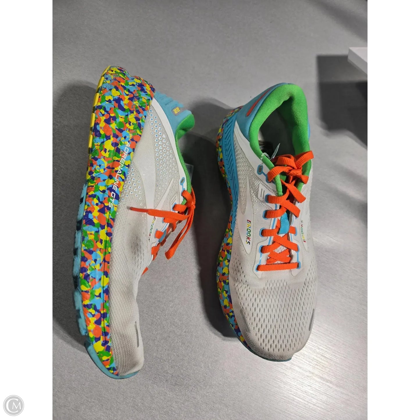 Shoes Athletic By Brooks In Multi-colored, Size: 9