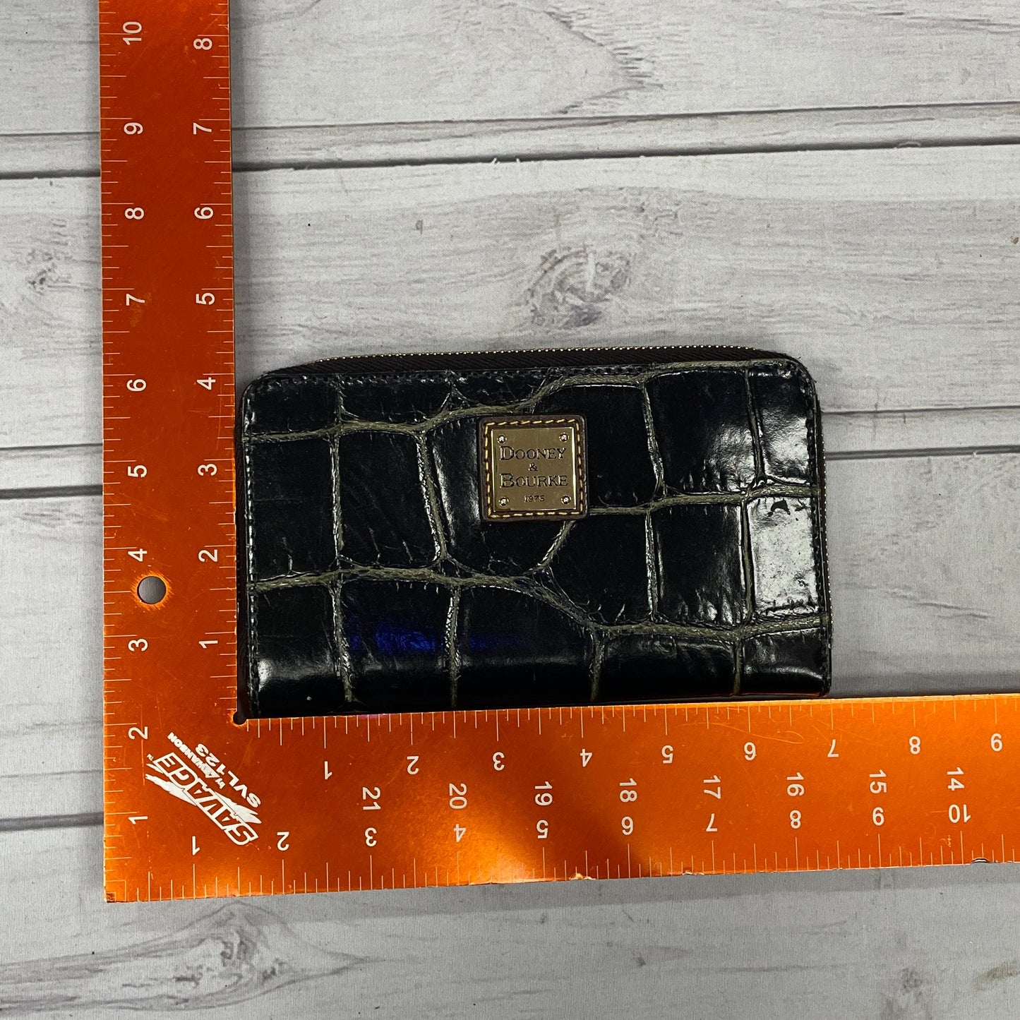 Wallet Designer By Dooney And Bourke, Size: Medium