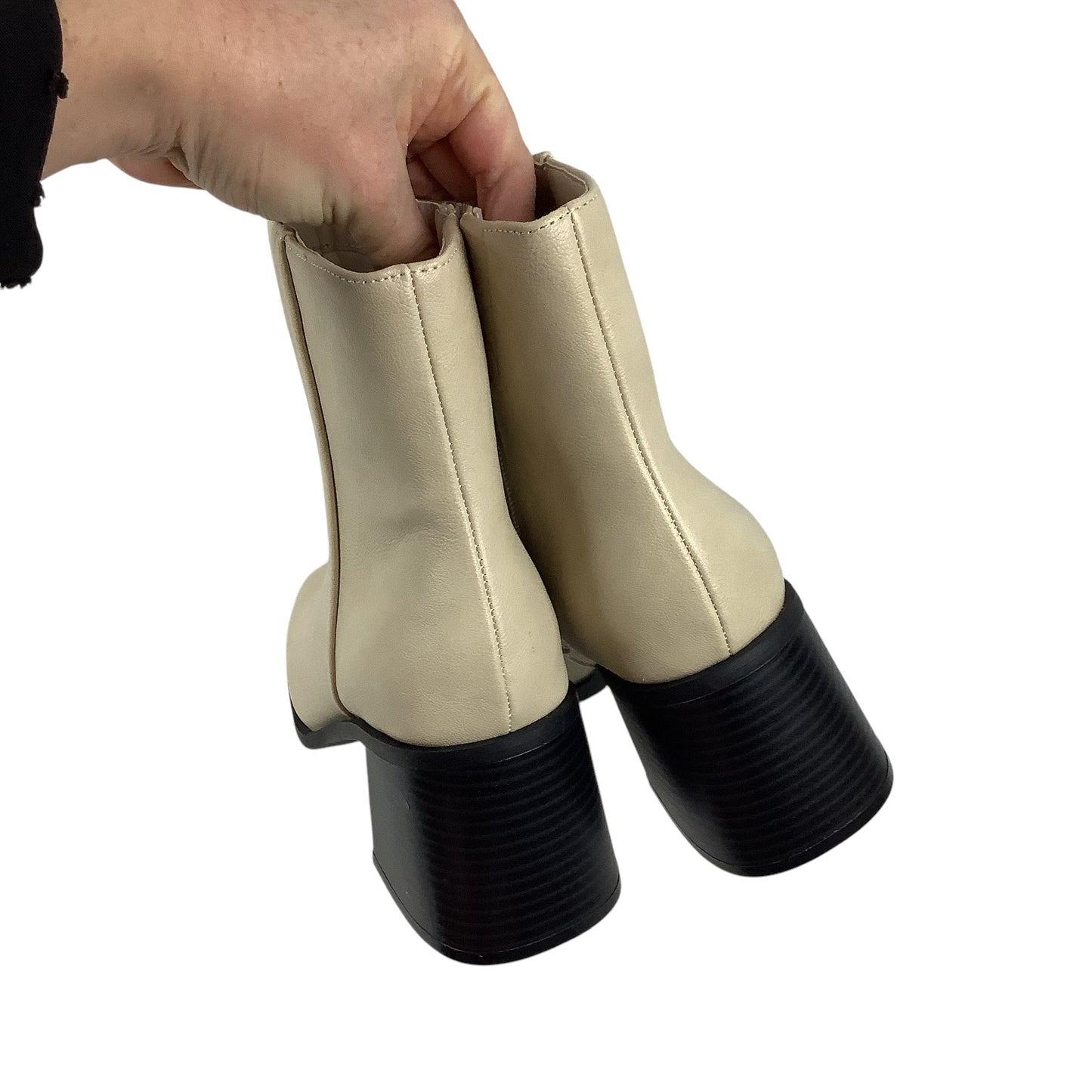 Boots Ankle Flats By Crown And Ivy In Beige, Size: 6.5