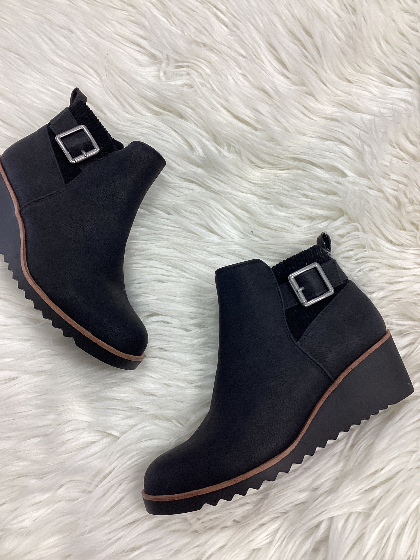 Boots Ankle Flats By Clothes Mentor In Black, Size:5