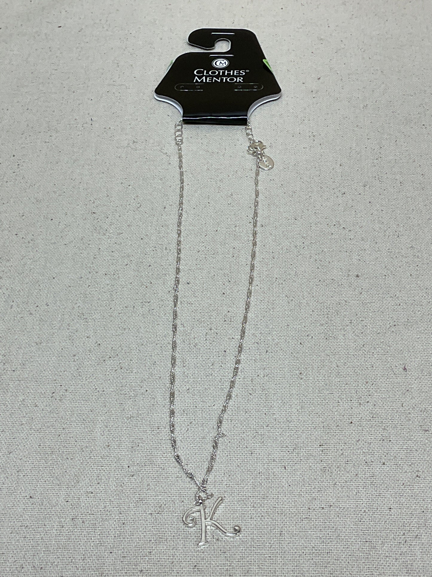 Necklace Charm By Clothes Mentor In Silver