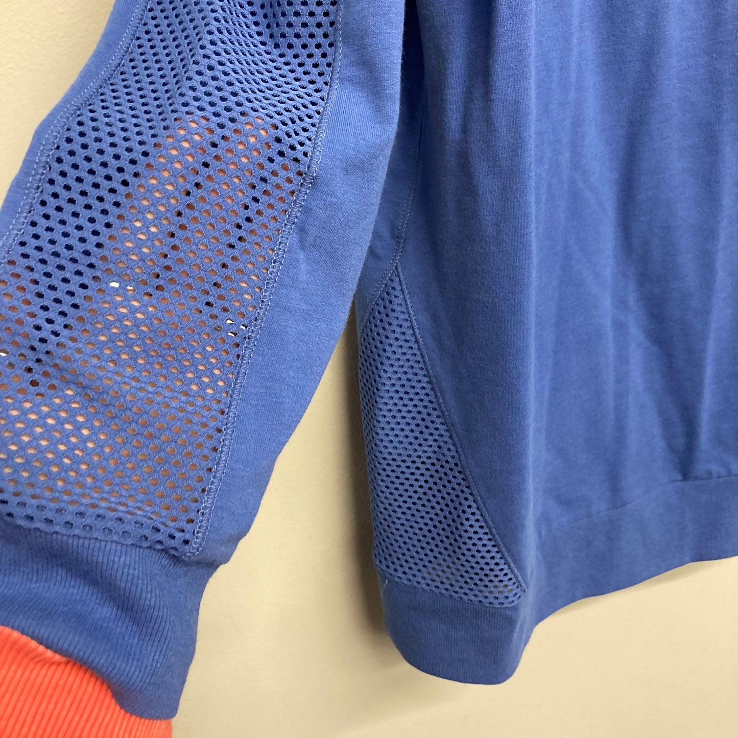 Top Ls Basic By Chicos In Blue, Size:L
