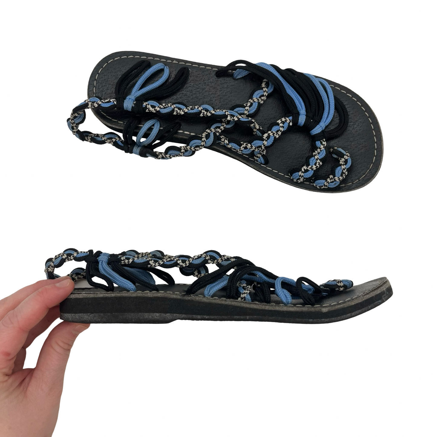 Sandals Flats By Clothes Mentor In Black & Blue, Size:5.5