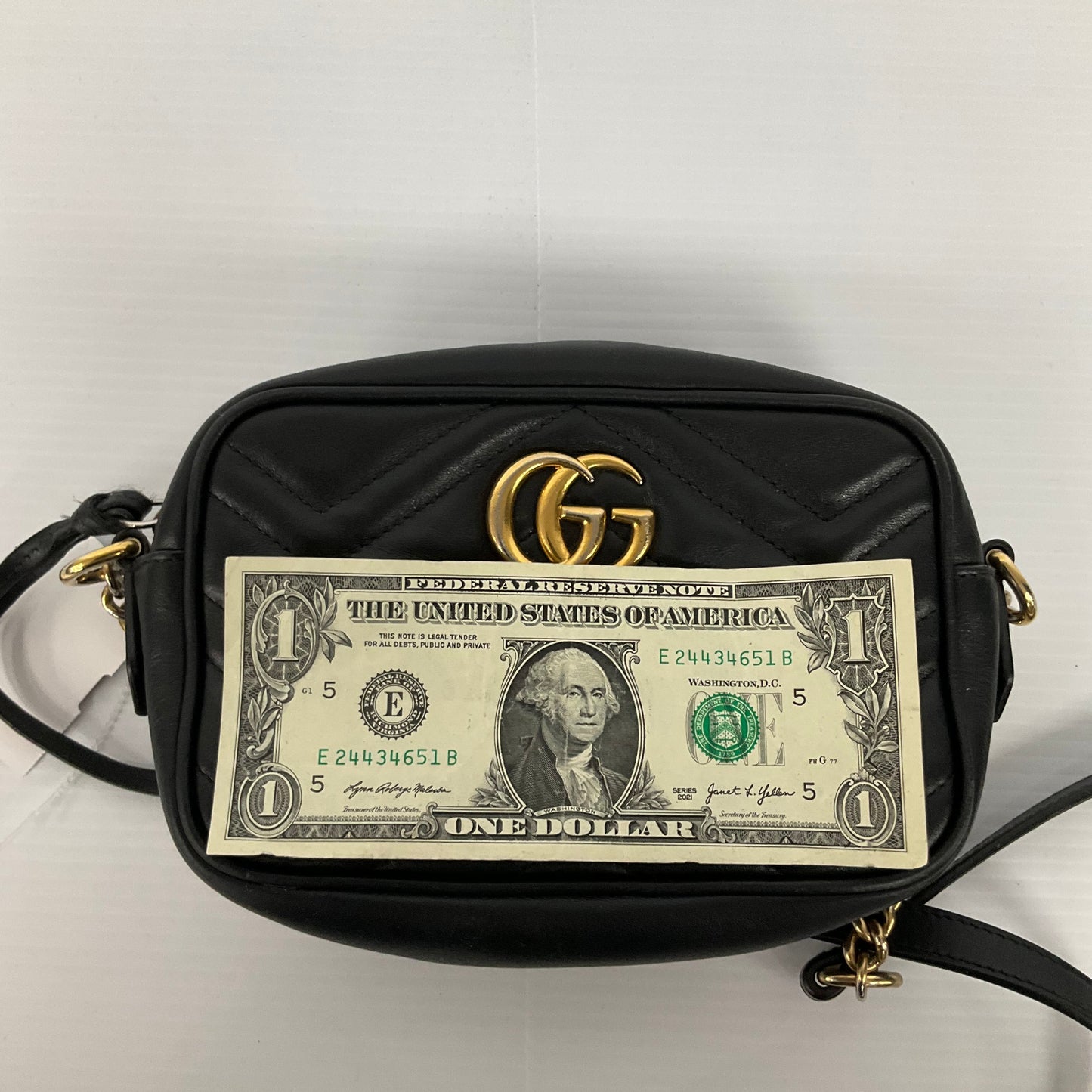 Crossbody Luxury Designer By Gucci, Size: Small
