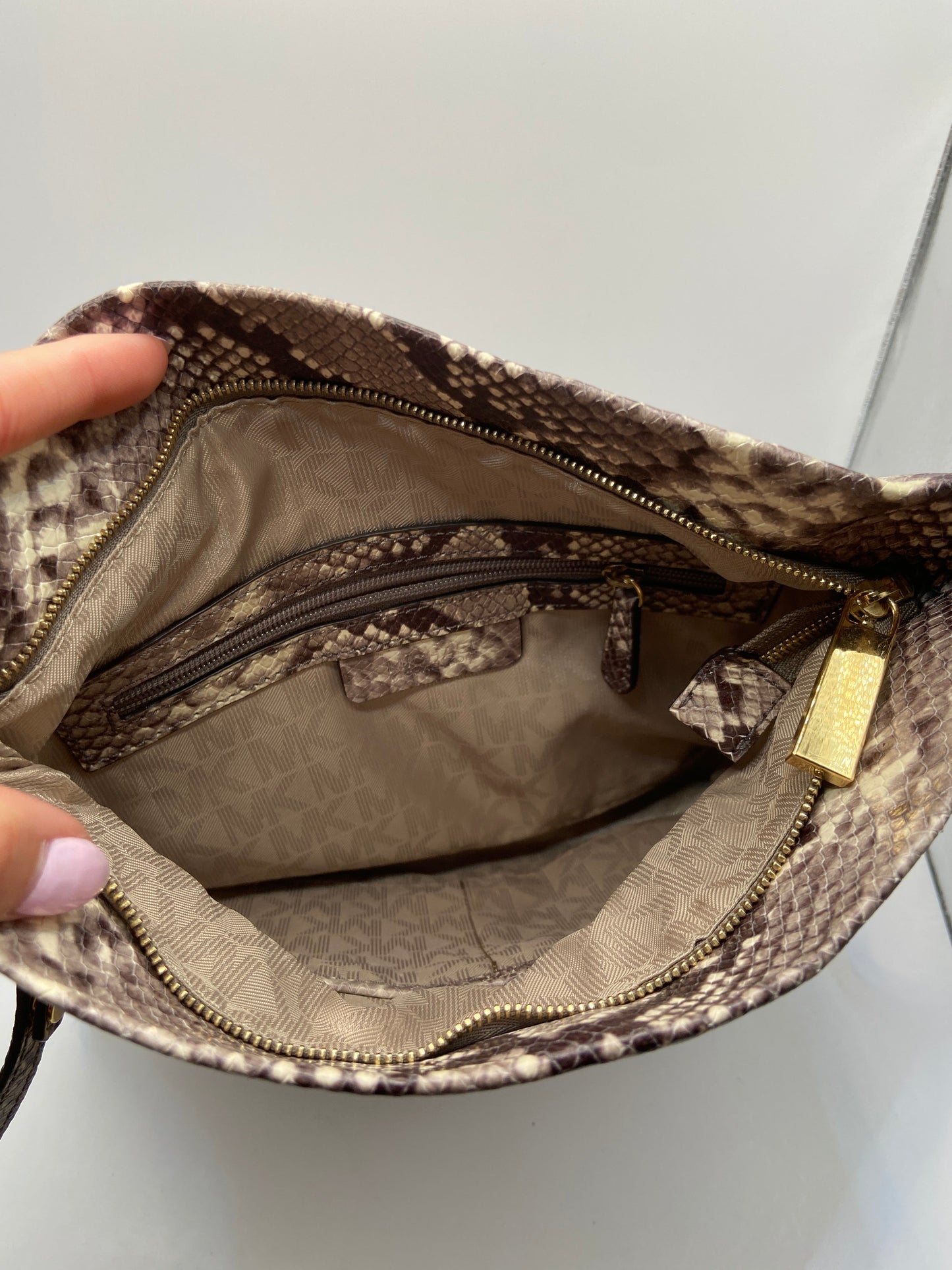 Handbag Designer By Michael By Michael Kors, Size: Medium