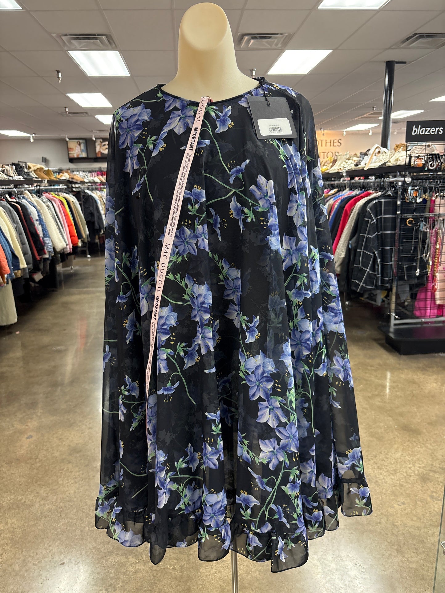 Dress Casual Short By Mac Duggal In Floral Print, Size:12