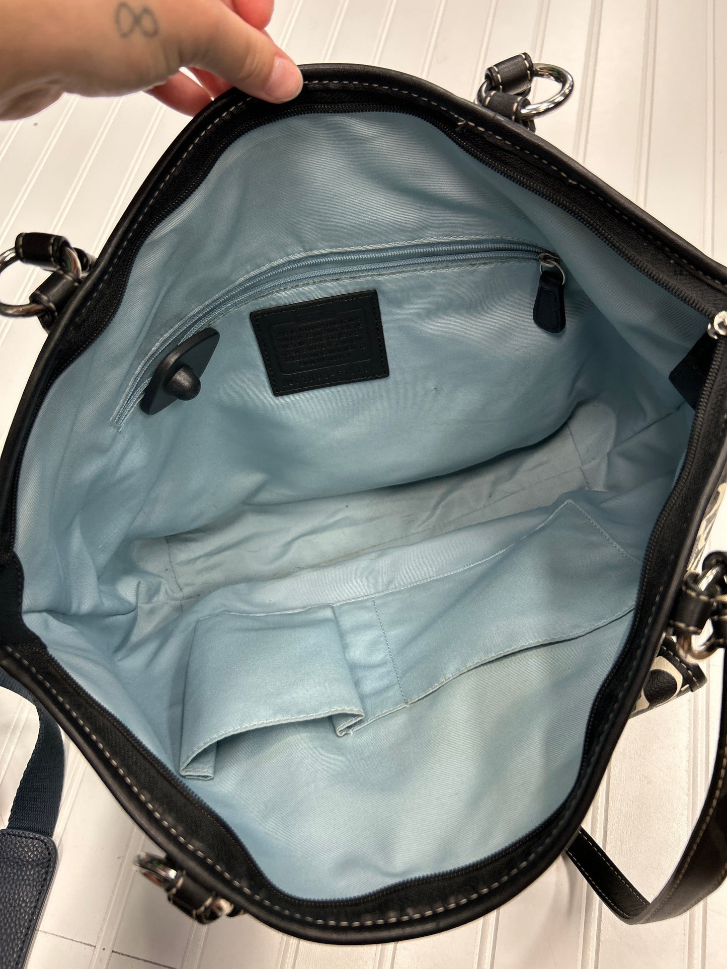 Handbag Designer By Coach In Blue & White, Size:Large