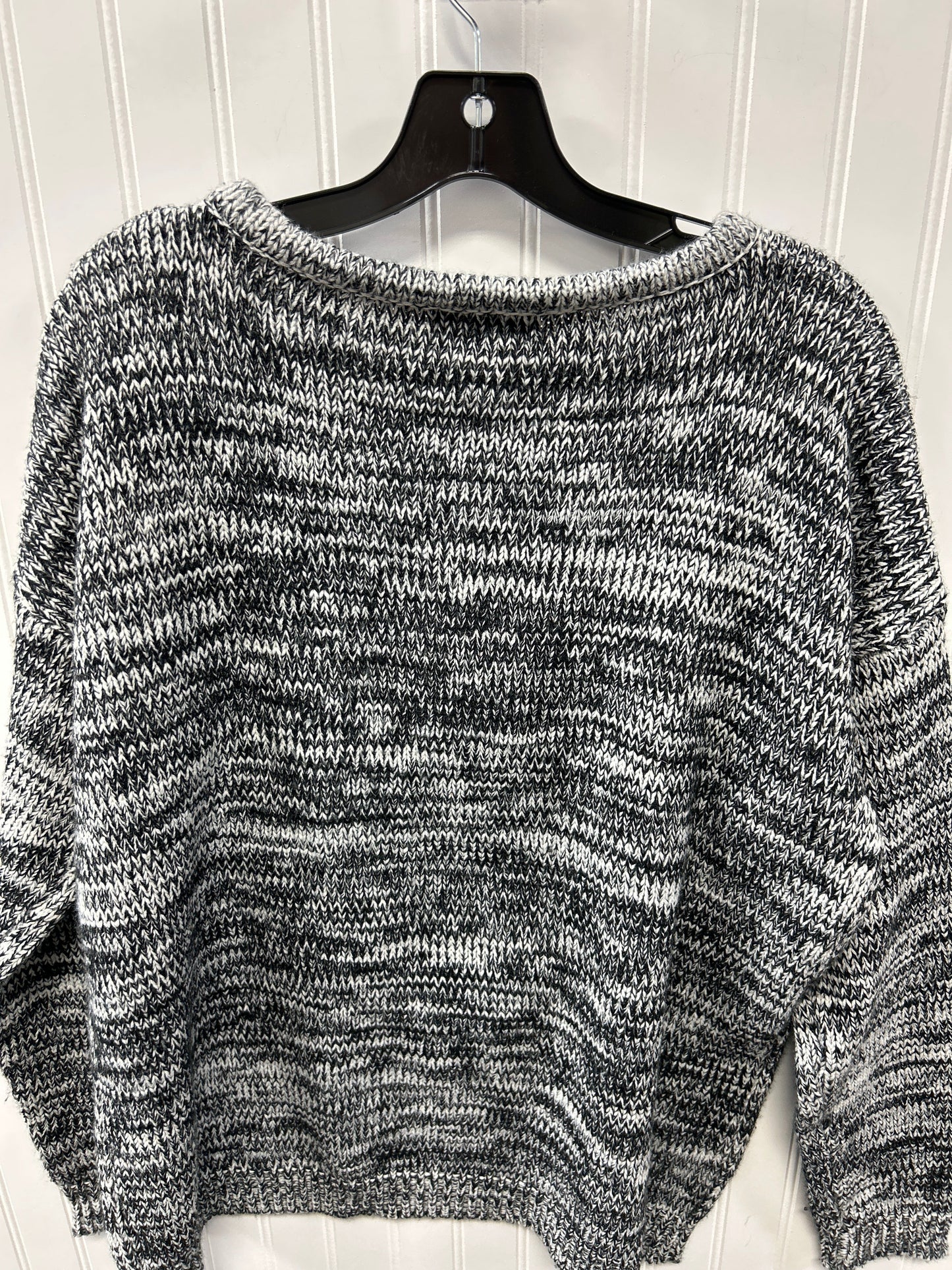 Sweater By Pol In Black & White, Size:L