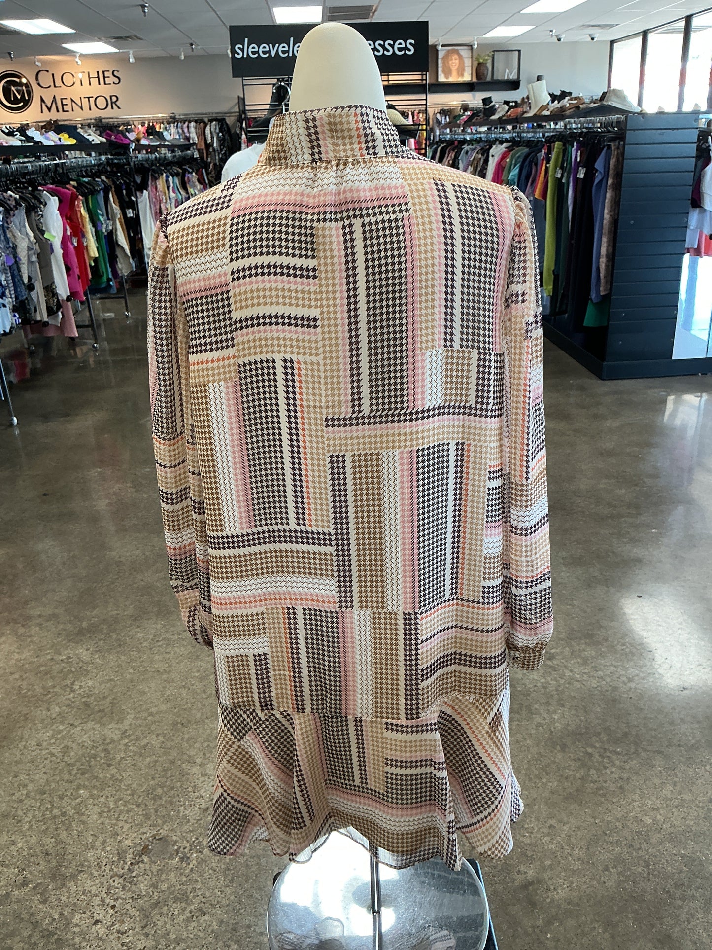 Dress Casual Short By Loft In Pink & Tan, Size:M