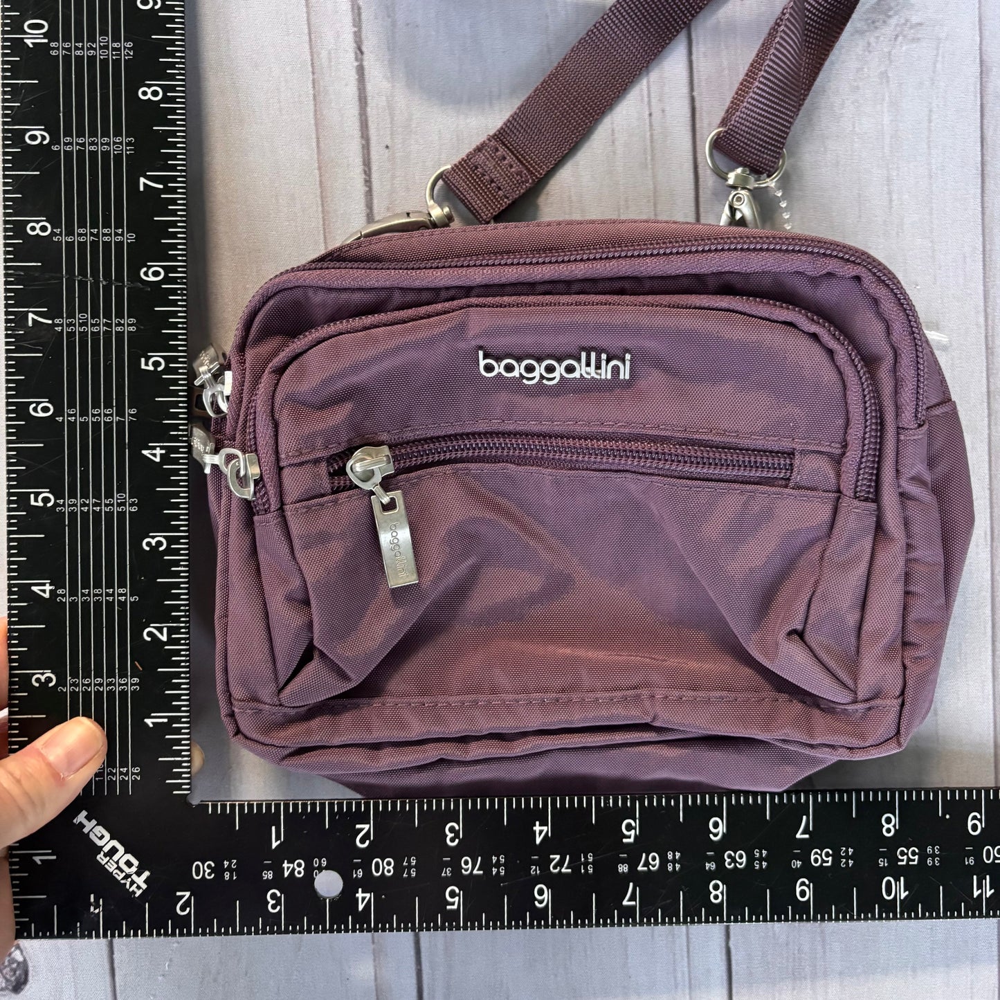 Crossbody By Baggallini, Size: Small