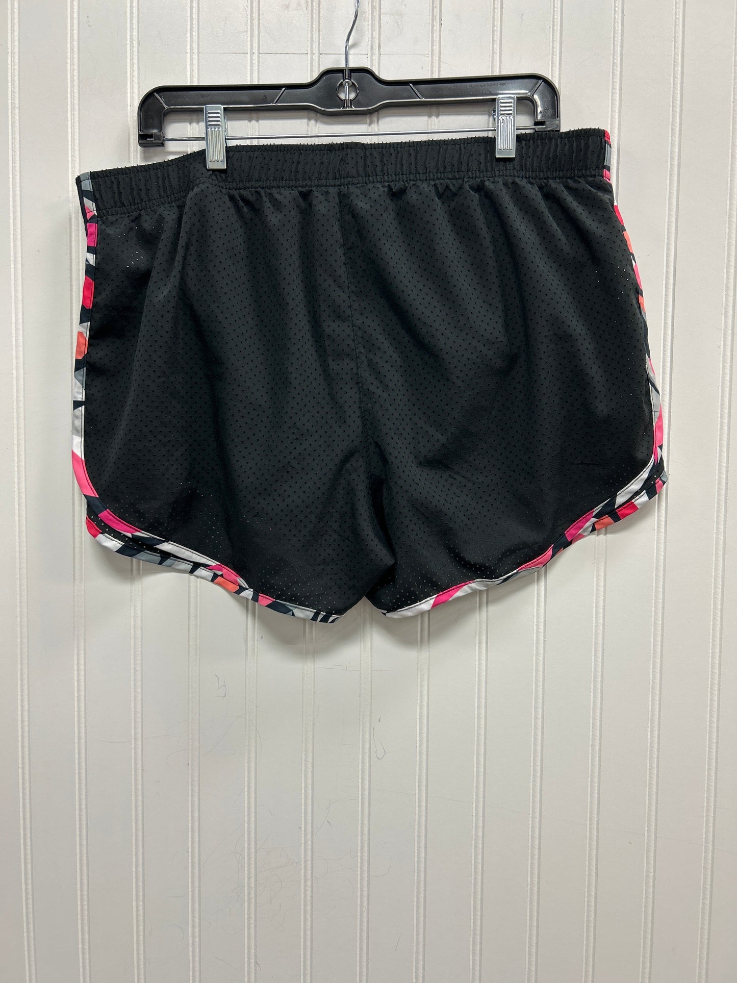 Athletic Shorts By Calvin Klein In Black, Size:L