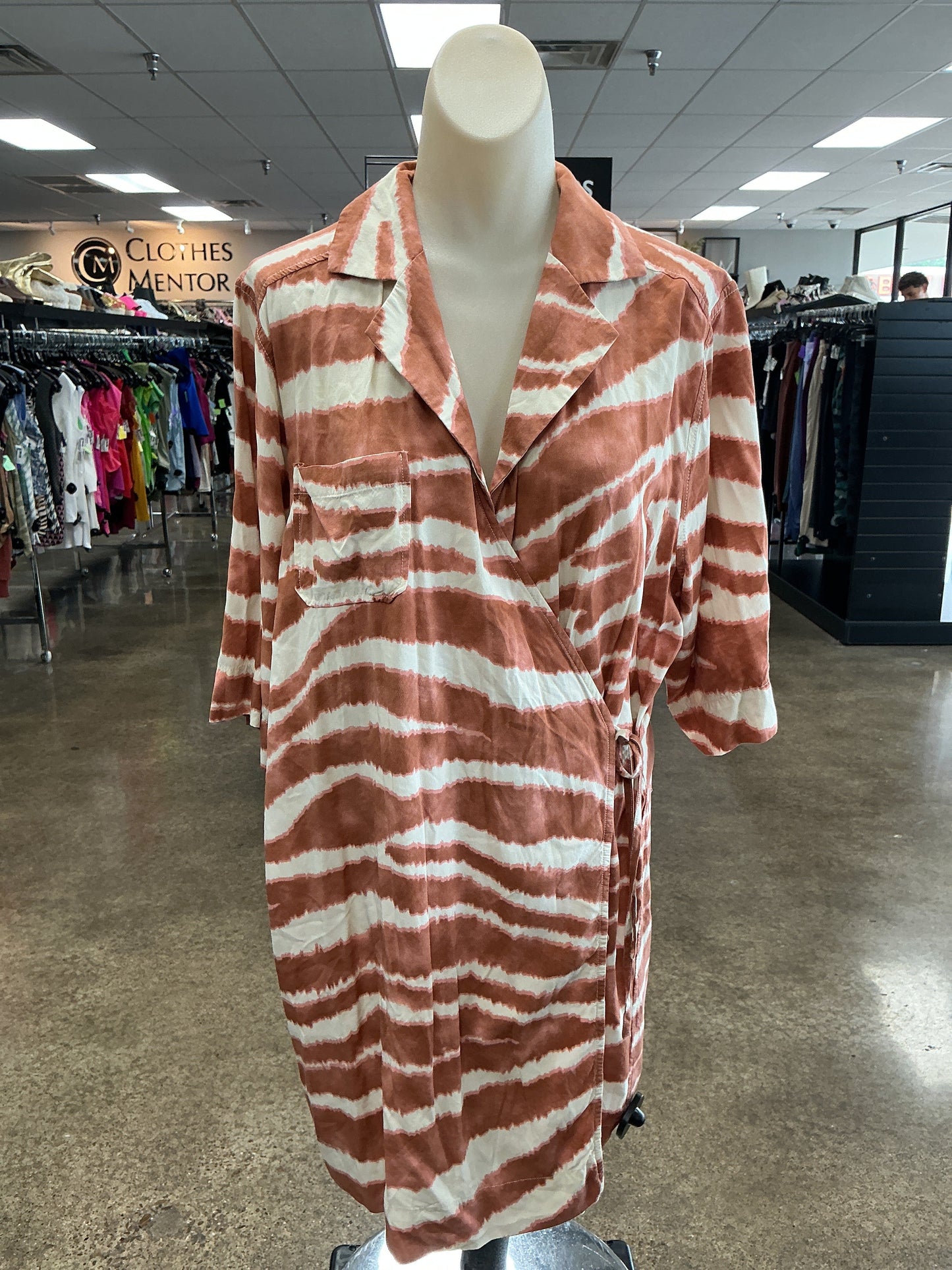 Dress Casual Short By Pistola In Orange & Tan, Size:S