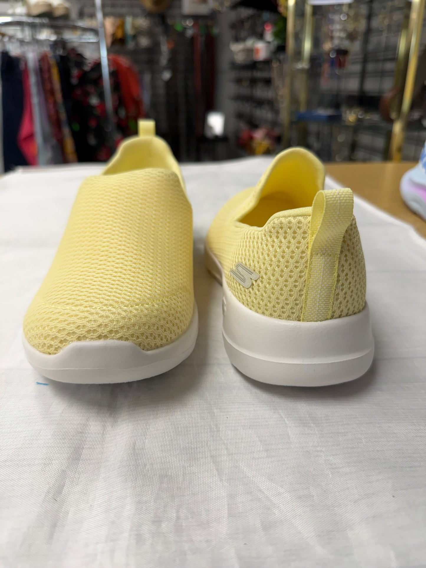 Shoes Sneakers By Skechers In Yellow, Size:7.5