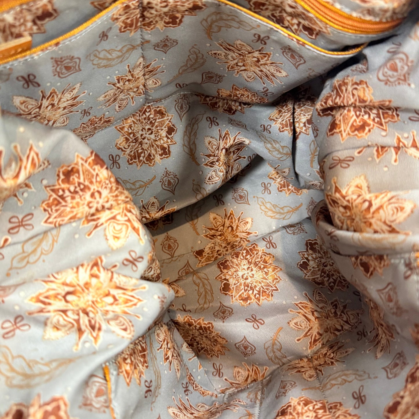 Handbag By Hobo Intl, Size: Large