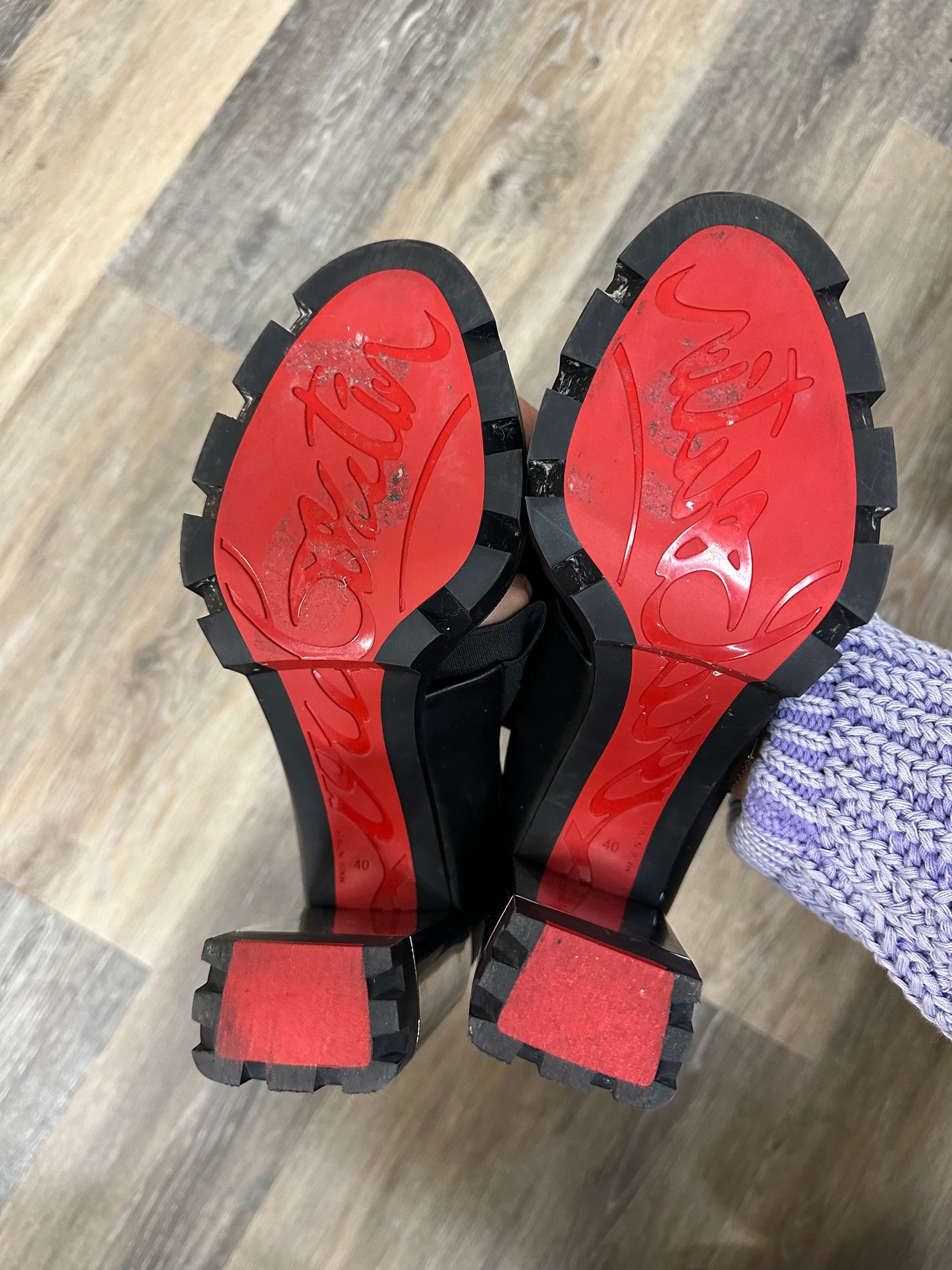 Sandals Luxury Designer By Christian Louboutin In Black, Size: 10