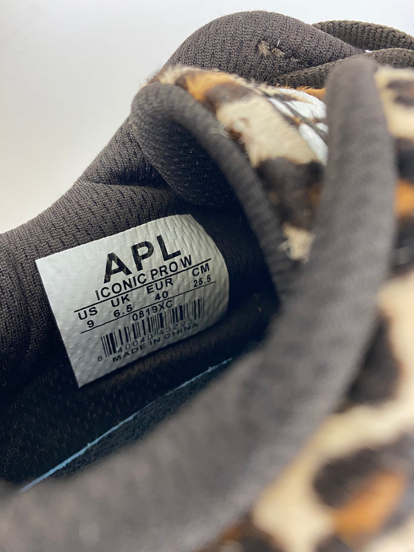 Shoes Sneakers By Apl In Animal Print, Size: 9