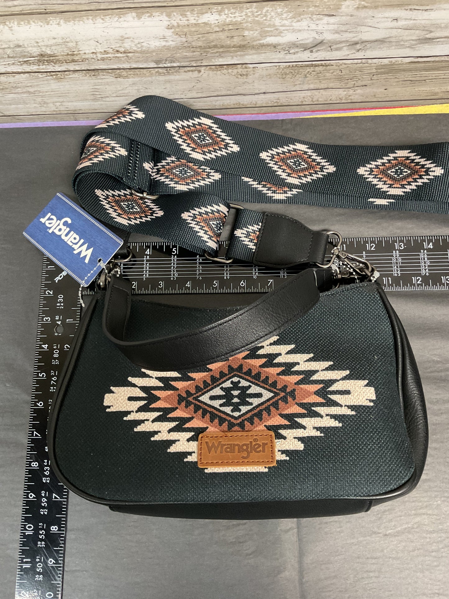 Crossbody By Wrangler In Black, Size:Medium