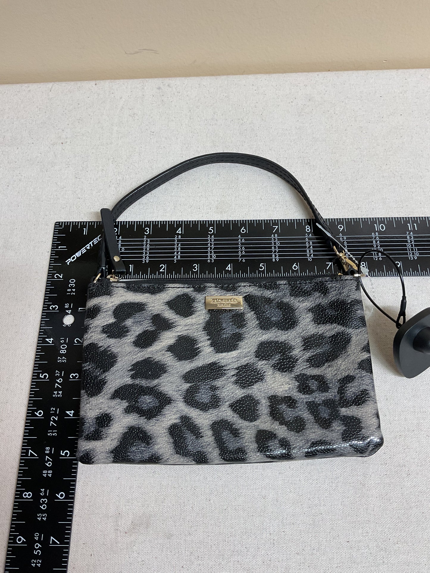 Wristlet Designer By Kate Spade In Grey, Size:Medium