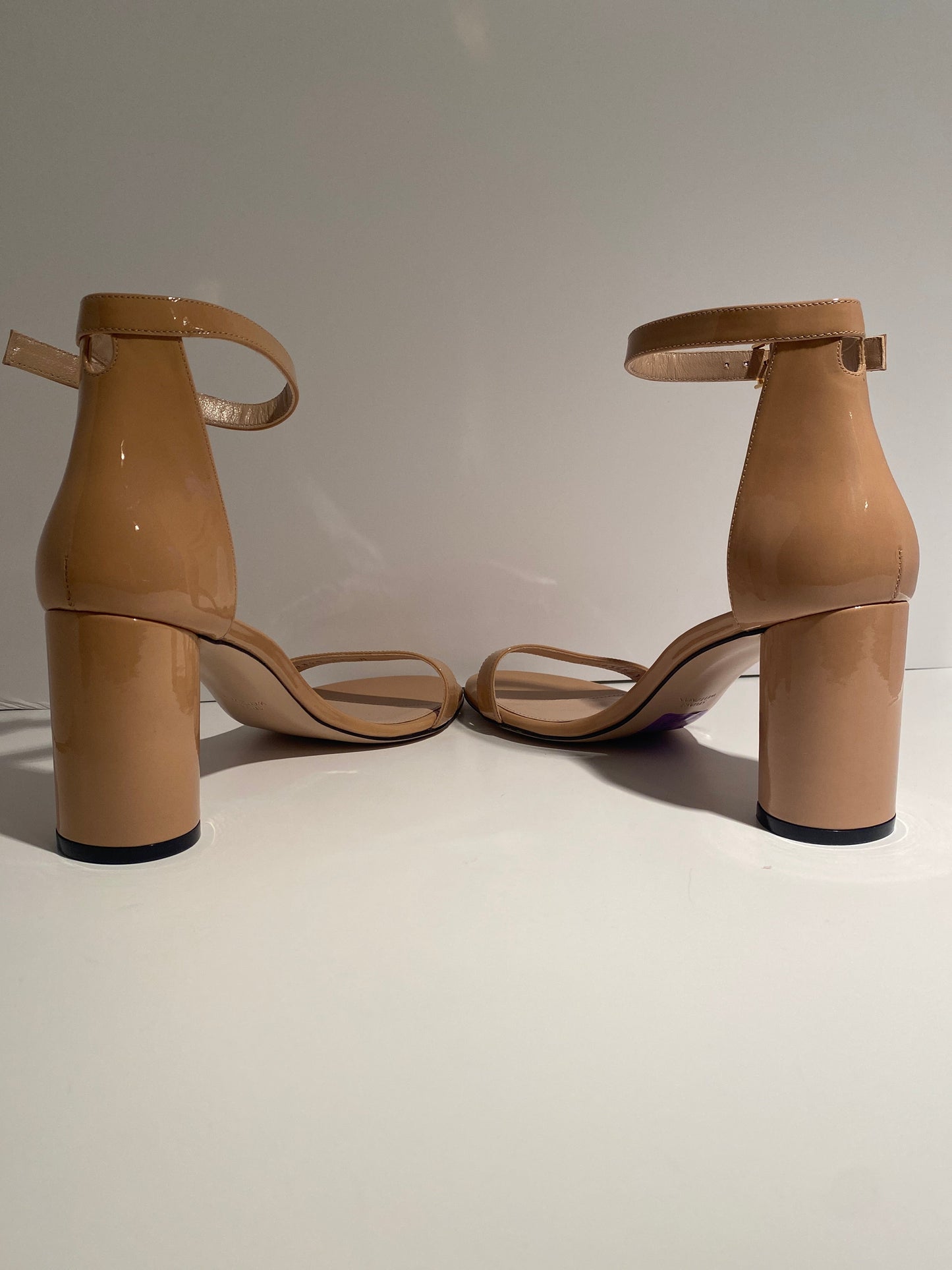 Shoes Designer By Stuart Weitzman Size: 11