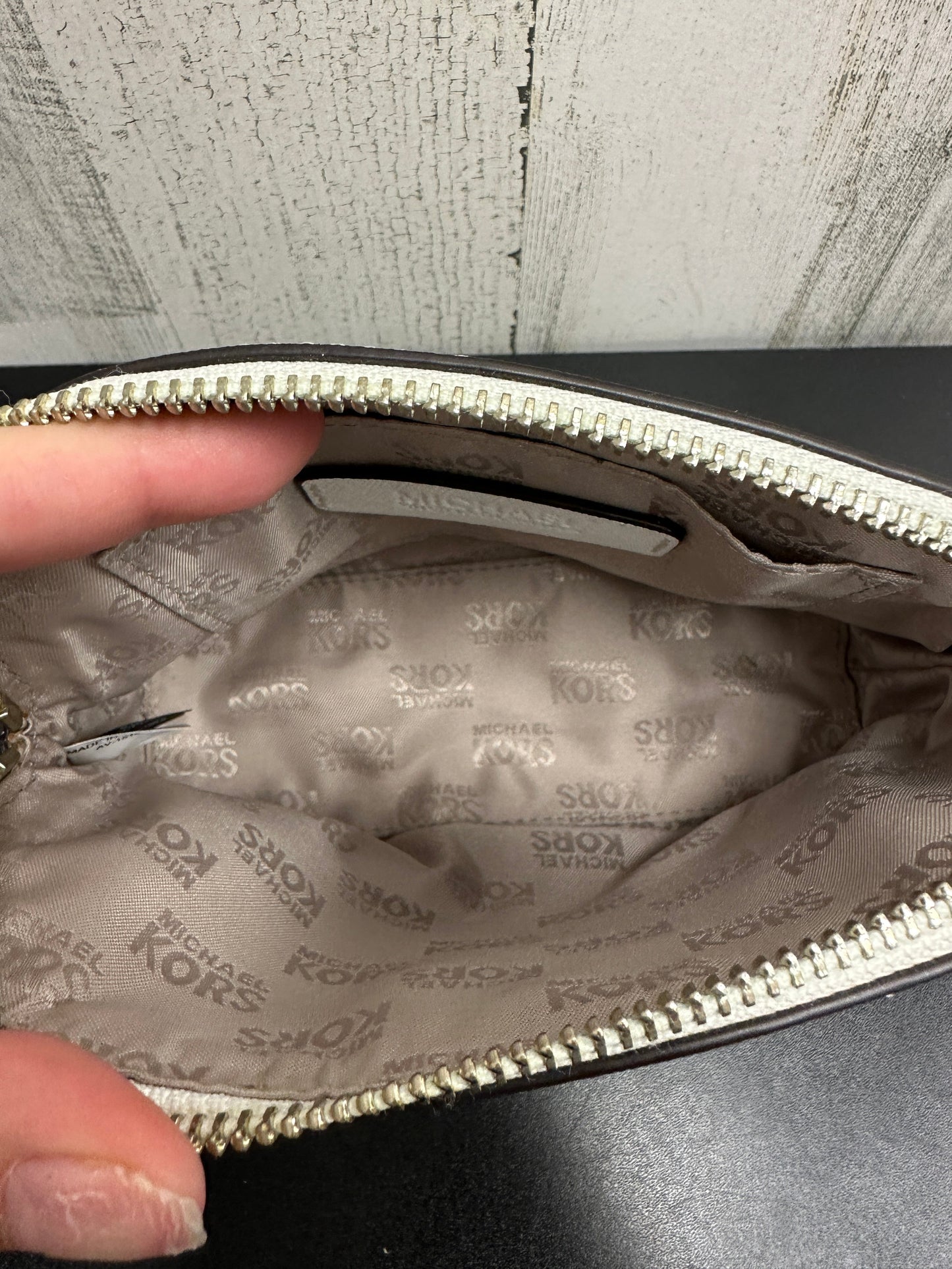 Coin Purse Designer By Michael Kors Size: Large
