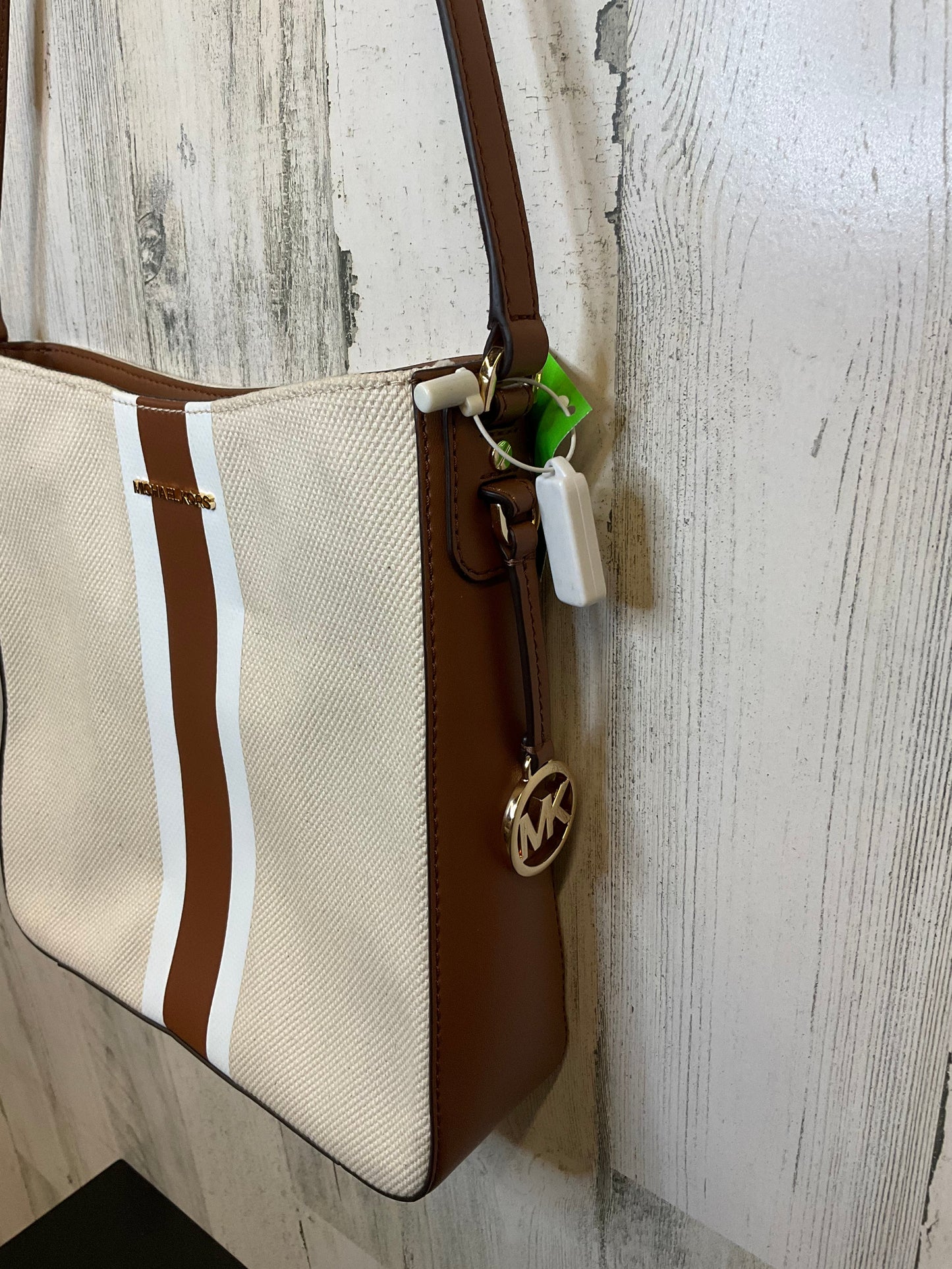 Crossbody Designer By Michael Kors Size: Medium