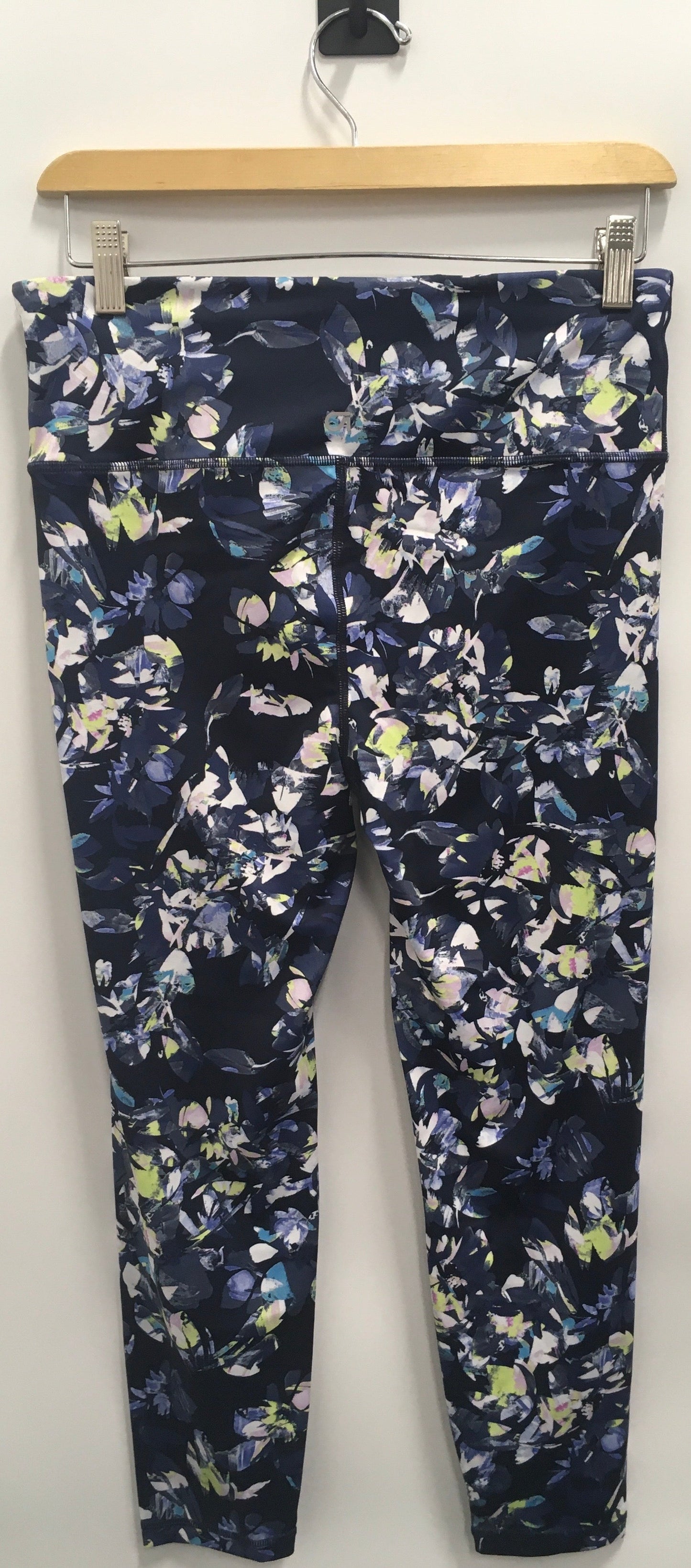 Athletic Capris By Gapfit Size: M