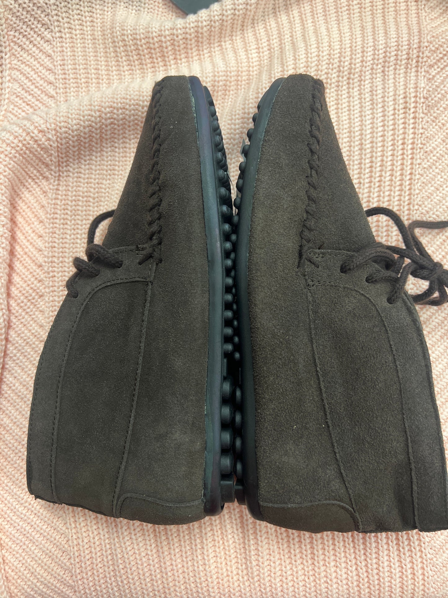 Shoes Flats Moccasin By Clothes Mentor Size: 9