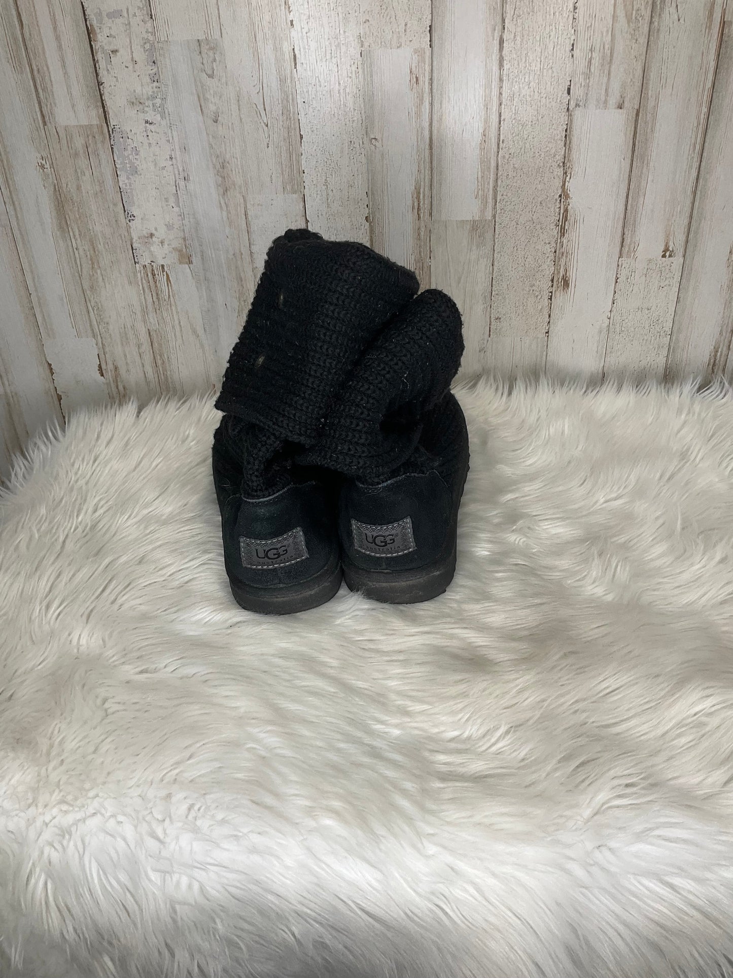 Boots Ankle Flats By Ugg Size: 9