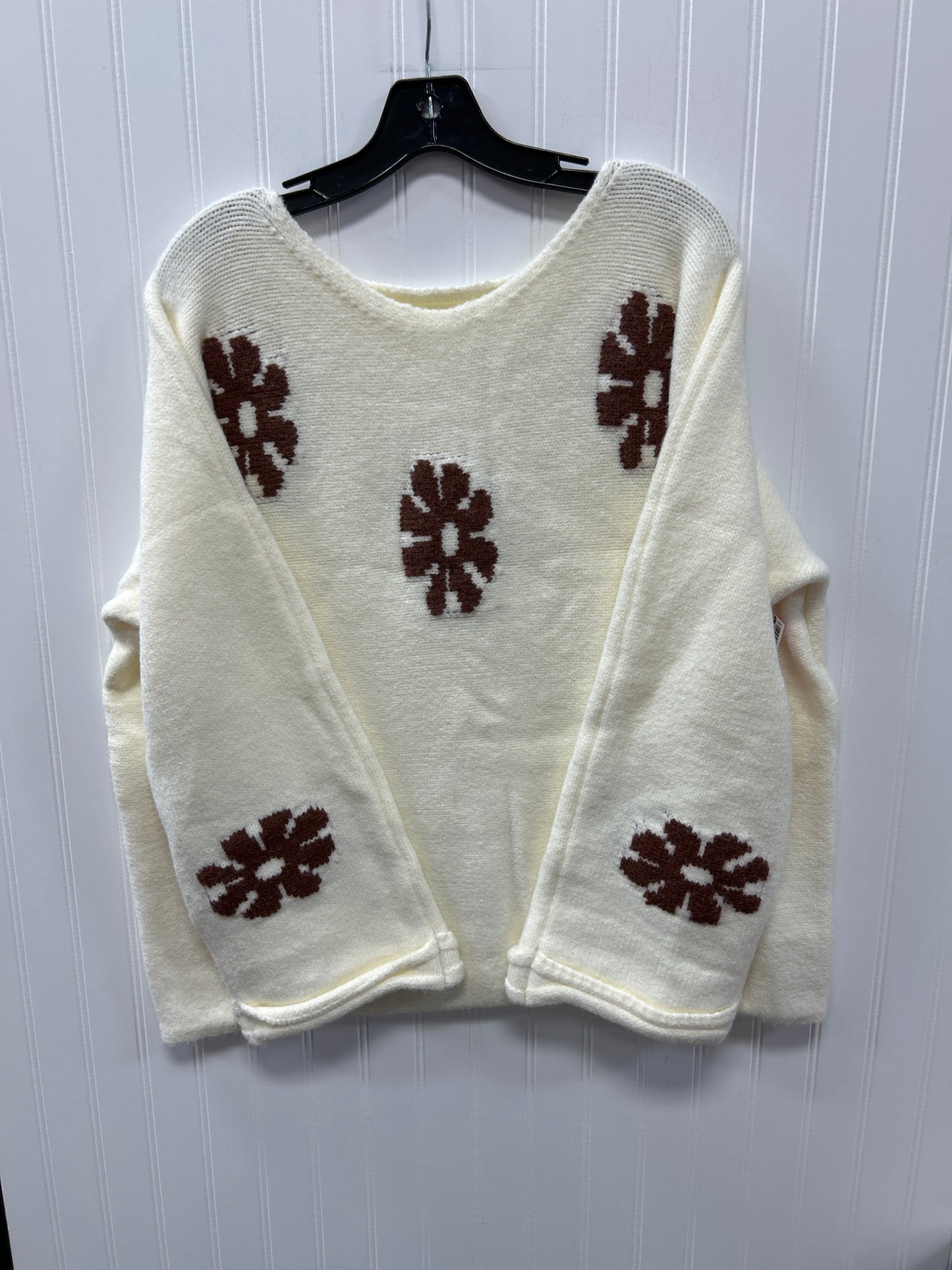 Sweater By Cmc In Cream, Size:1X