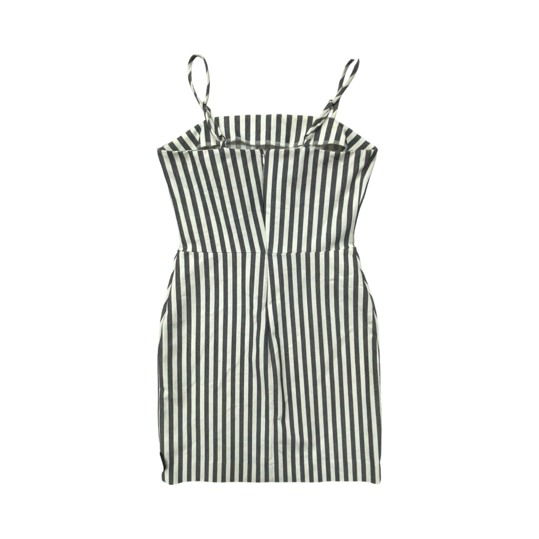Dress Casual Short By Fifteen Twenty In Striped Pattern, Size:S