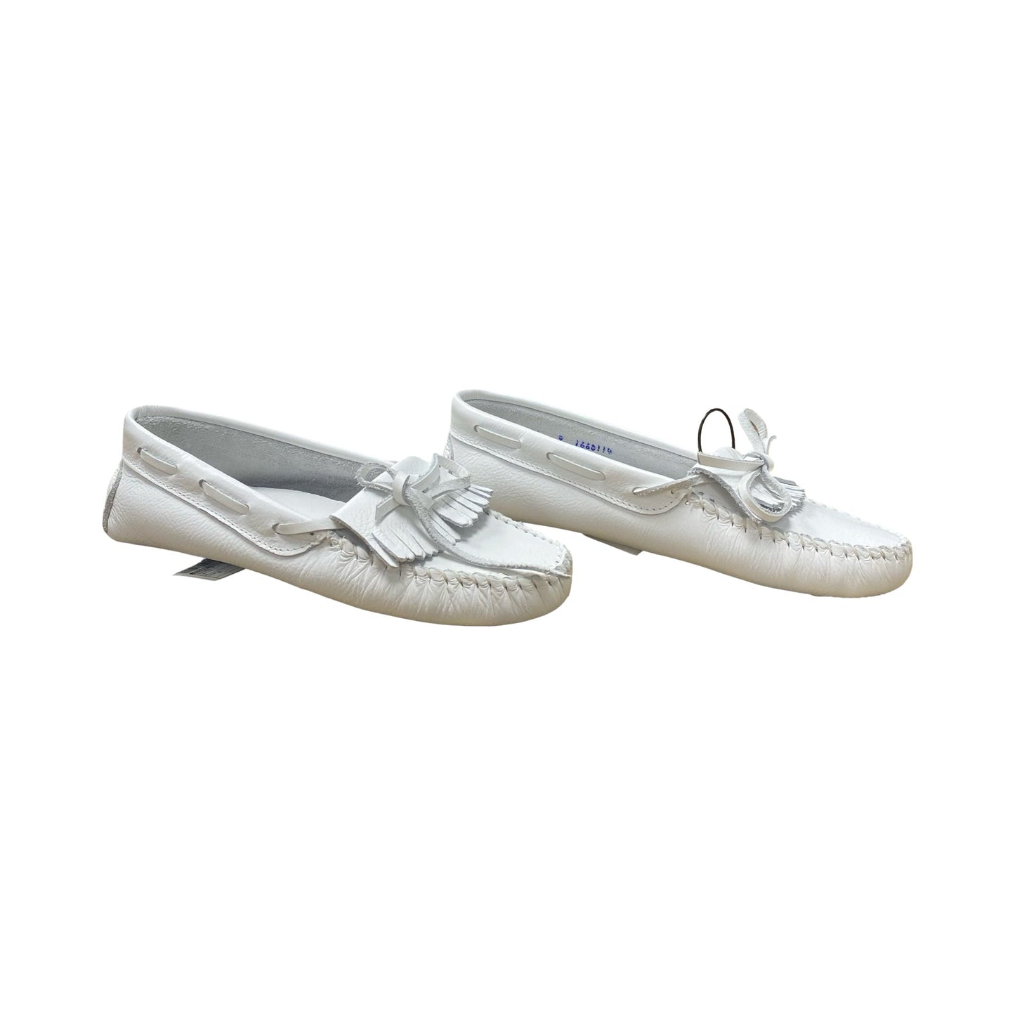Shoes Flats By Minnetonka In White, Size:9