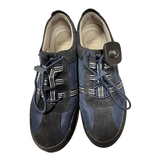 Shoes Athletic By Dansko In Blue, Size:9