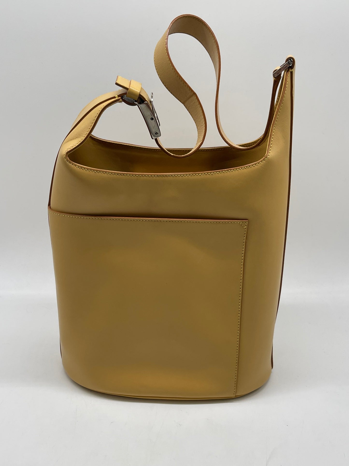 Handbag Luxury Designer By Ferragamo, Size: Medium