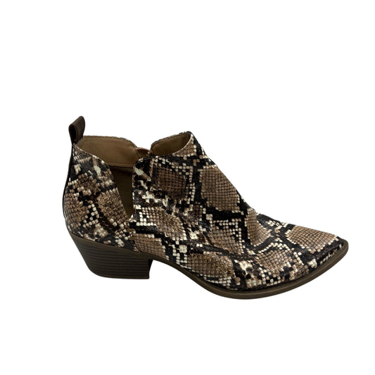 Boots Ankle Heels By Time And Tru In Animal Print, Size:8.5