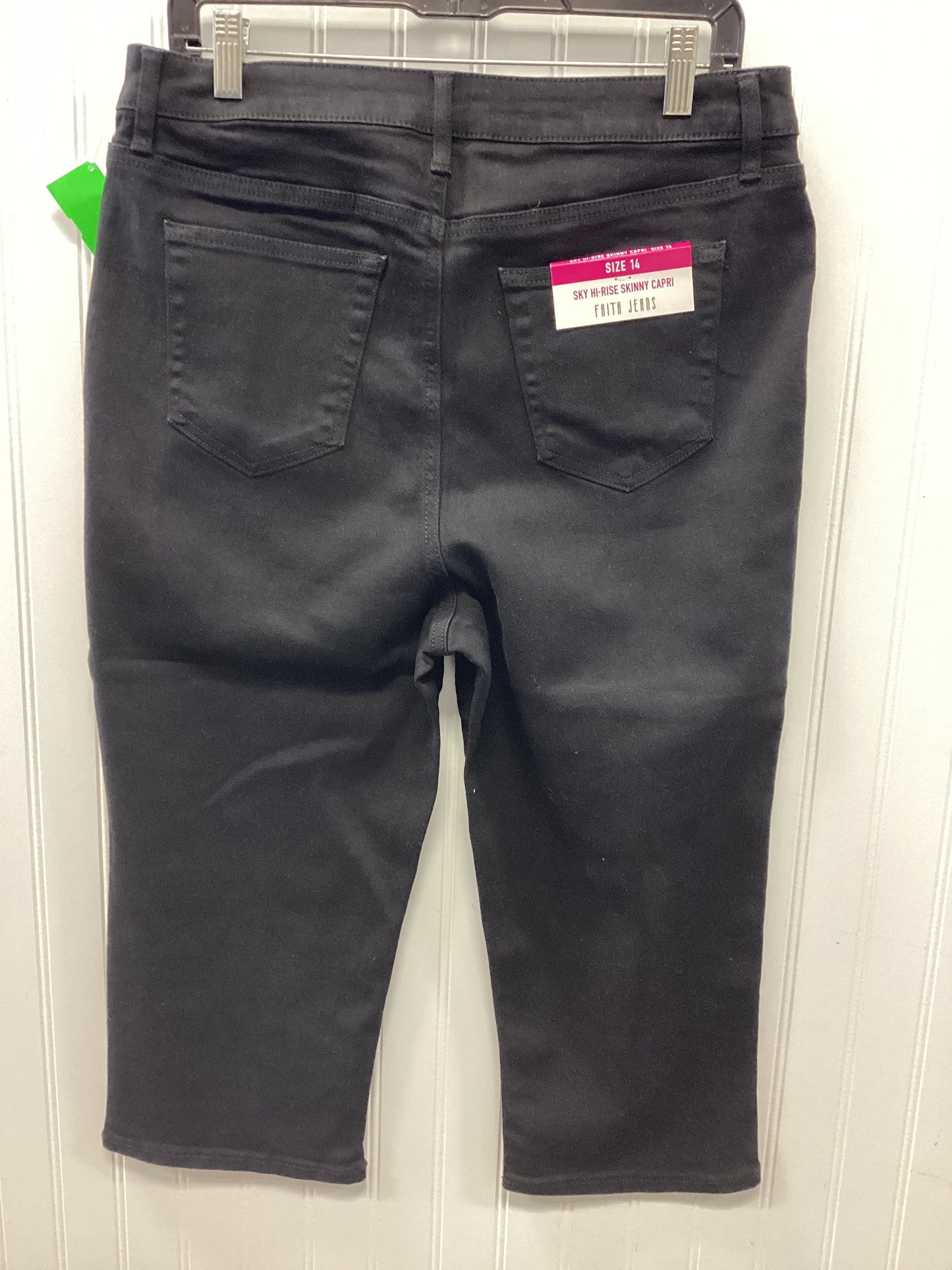 Capris By Cmc In Black Denim, Size:14