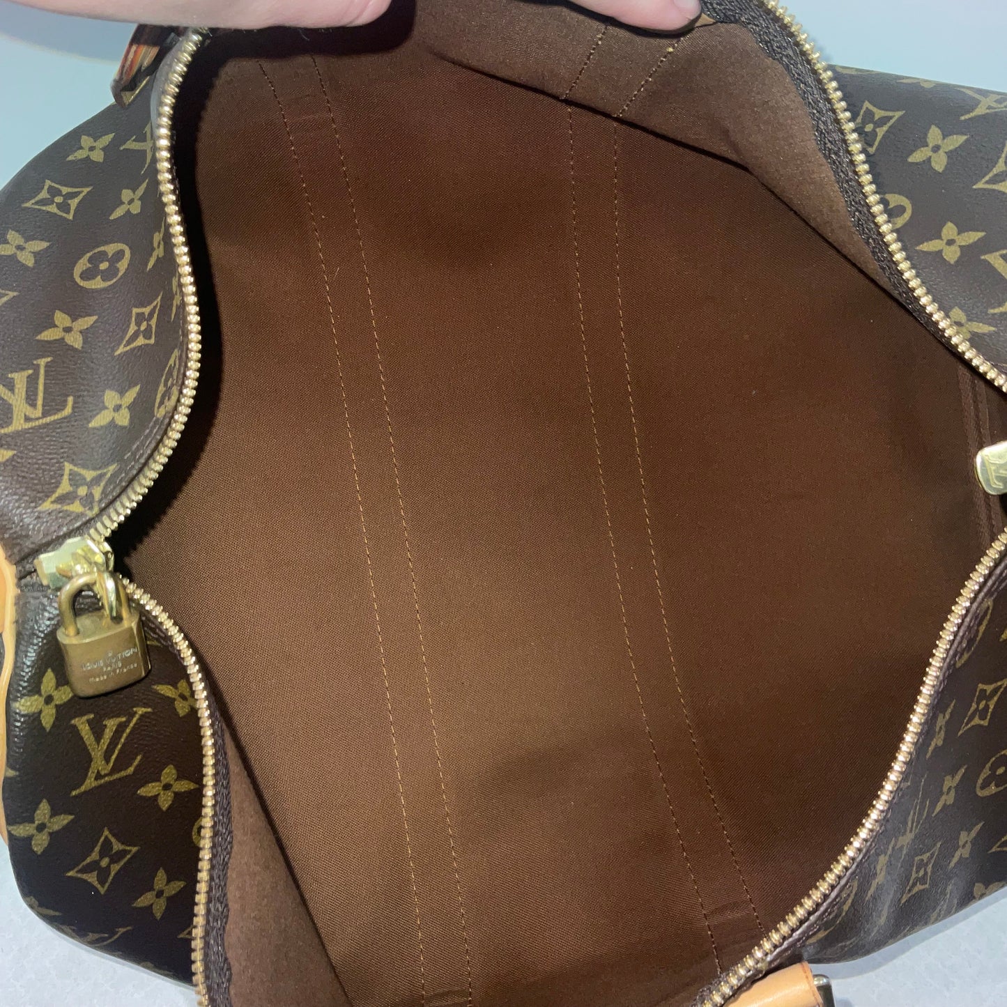 Handbag Luxury Designer By Louis Vuitton, Size: Large