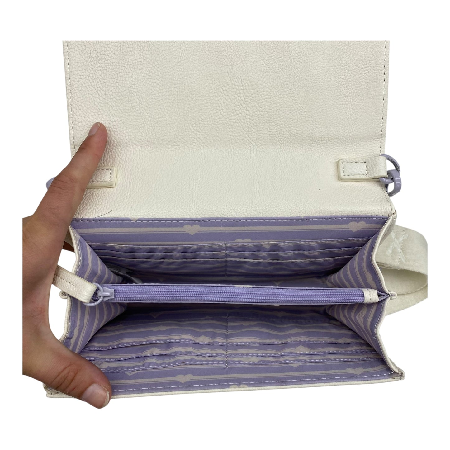 CROSSBODY by BETSEY JOHNSON in WHITE, Size:MEDIUM