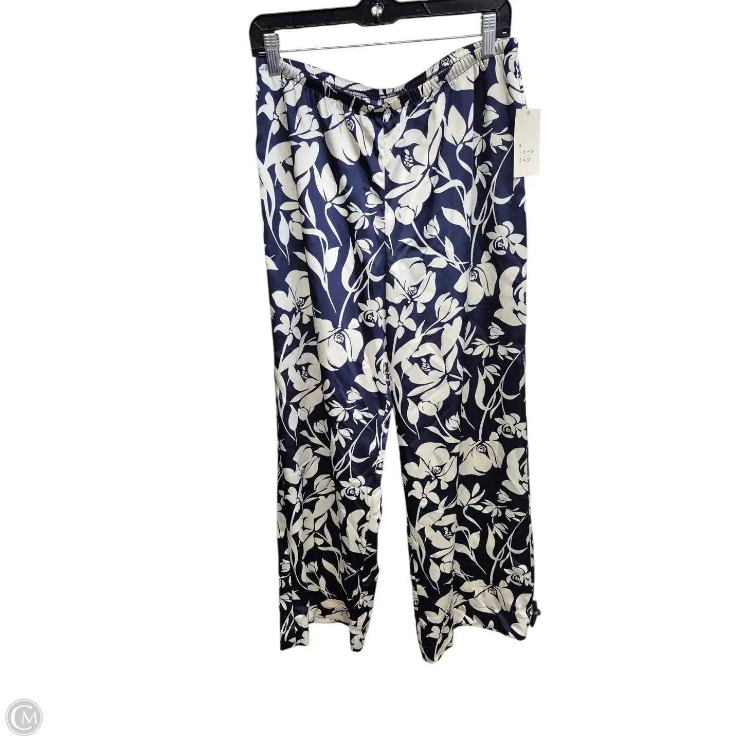 Pants Lounge By A New Day In Navy, Size: M