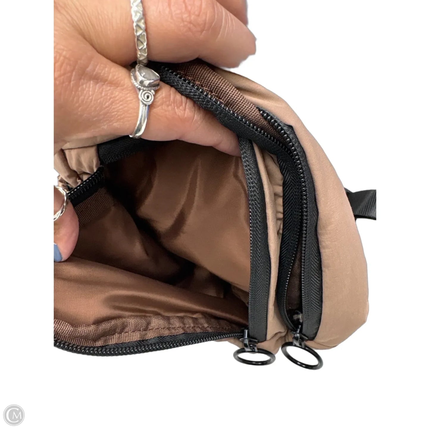 Crossbody By Clothes Mentor, Size: Medium