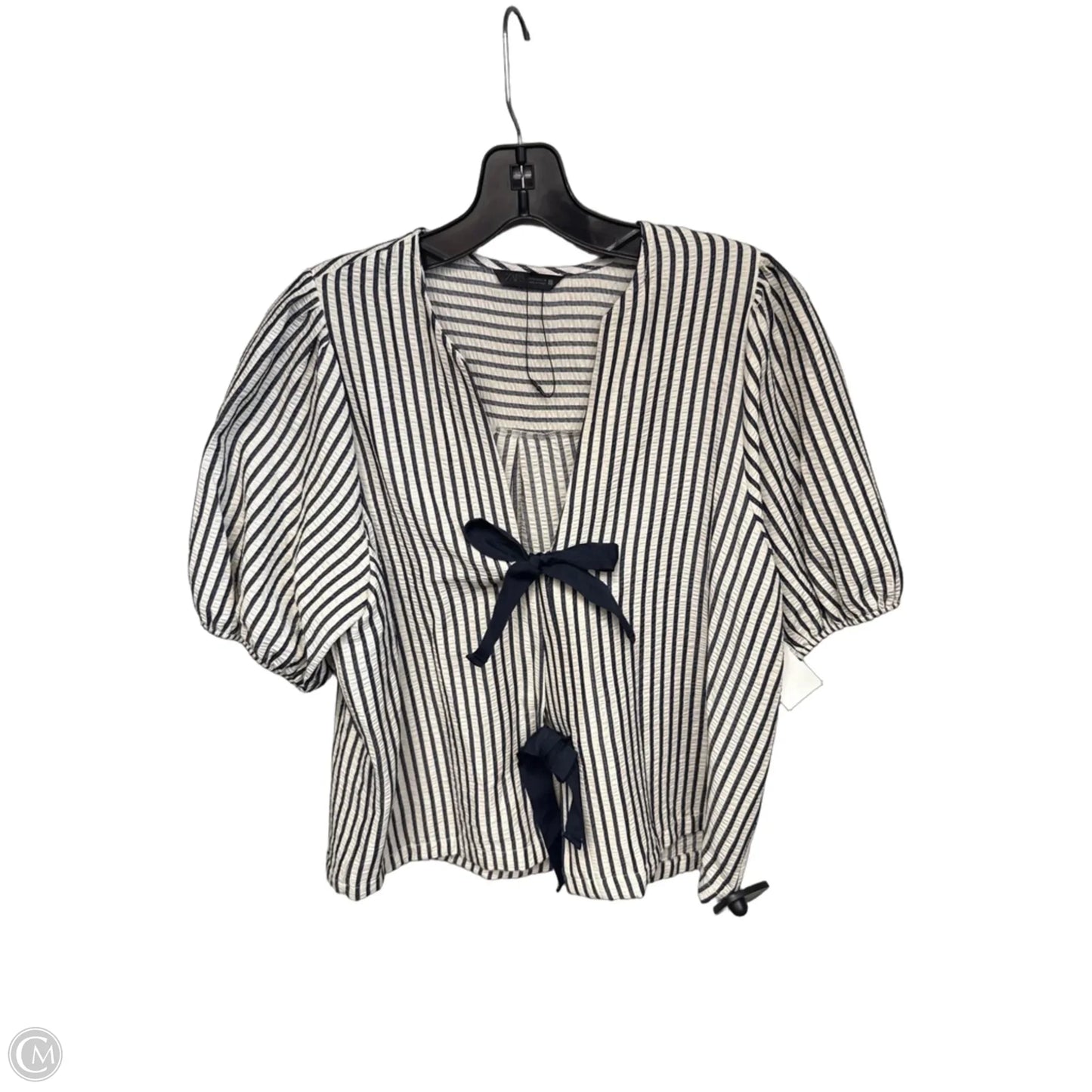 Top Short Sleeve By Zara In Striped Pattern, Size: S