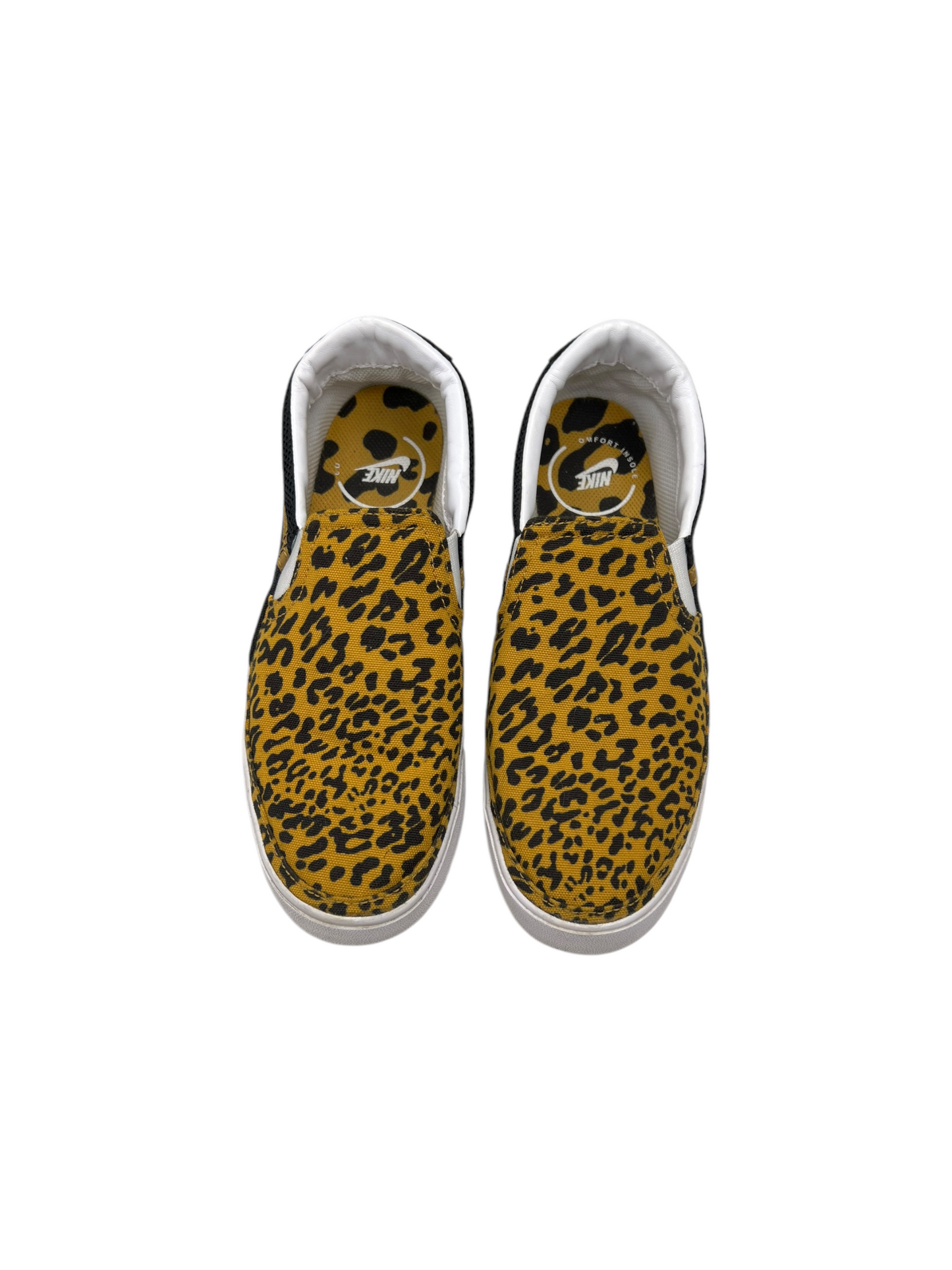 Shoes Flats By Nike In Animal Print, Size: 7