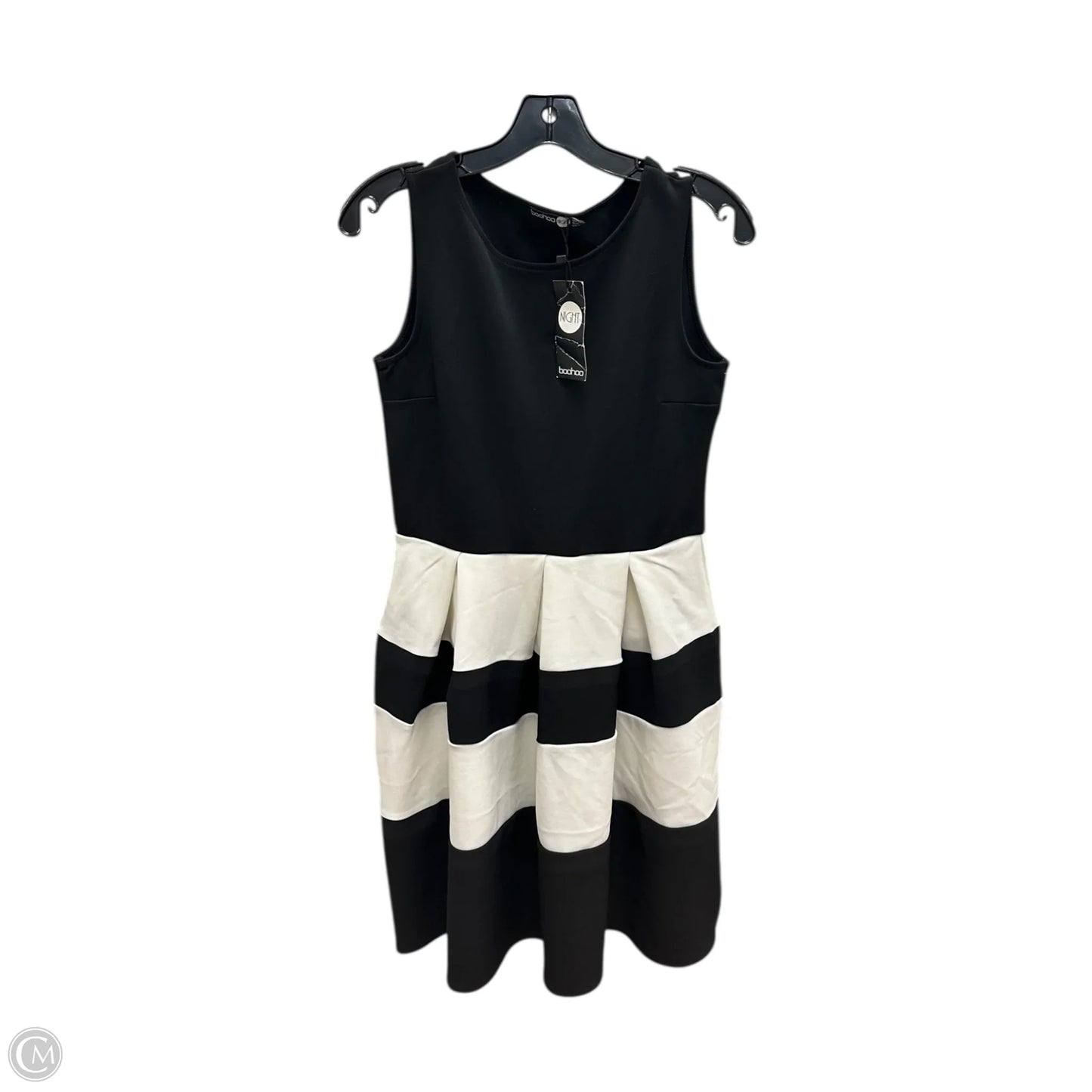 Dress Casual Midi By Clothes Mentor In Black & White, Size: 8