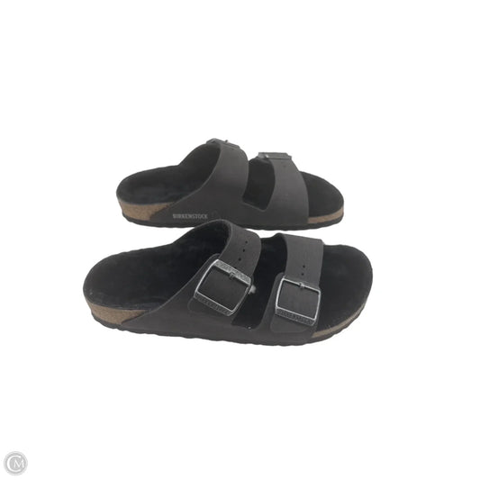 Sandals Flats By Birkenstock In Grey, Size: 9