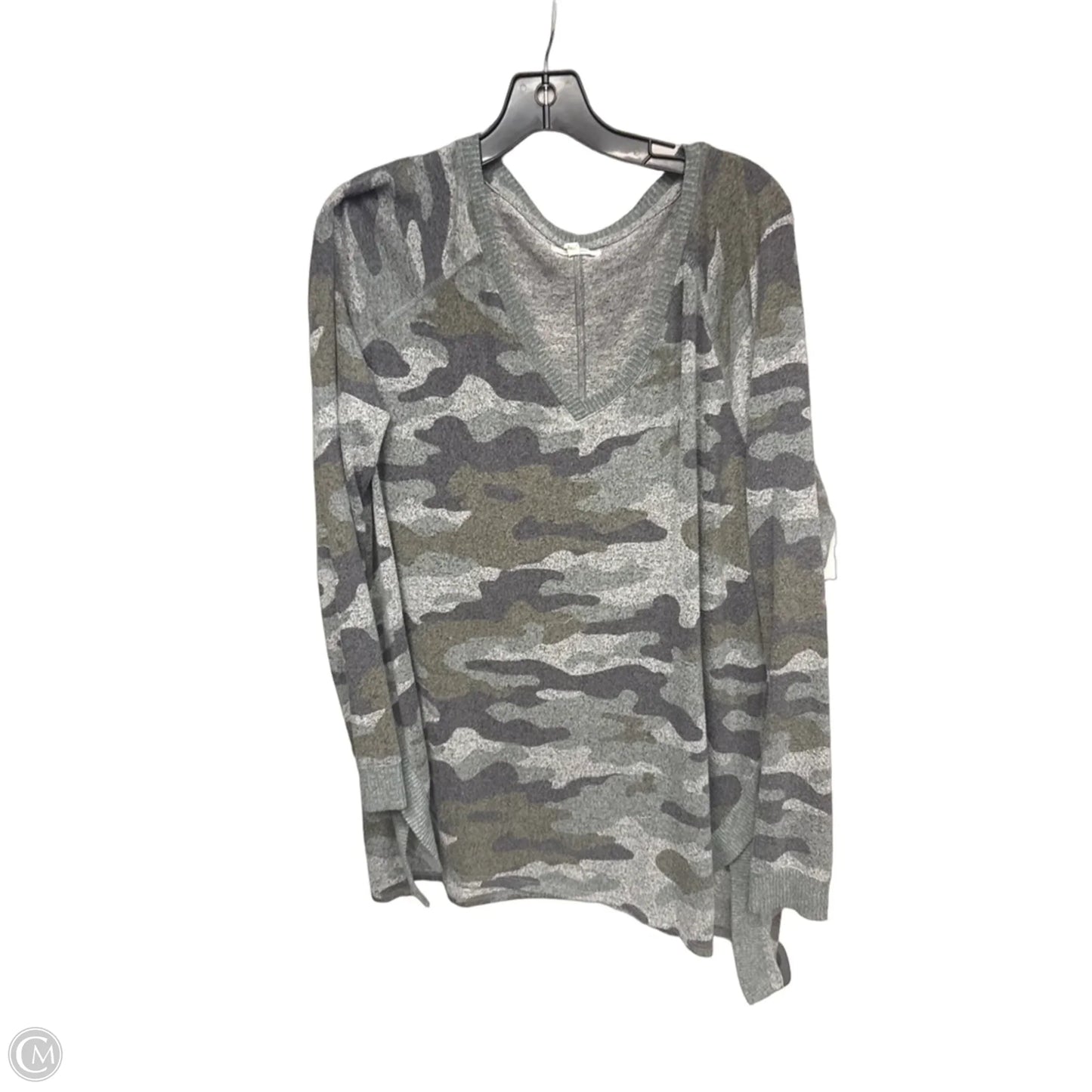 Top Long Sleeve By Maurices In Camouflage Print, Size: 1x