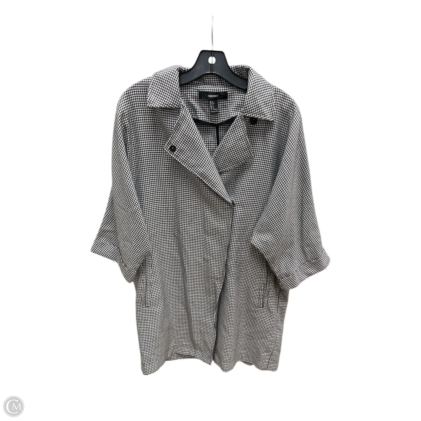 Tunic Short Sleeve By Forever 21 In Black & White, Size: S