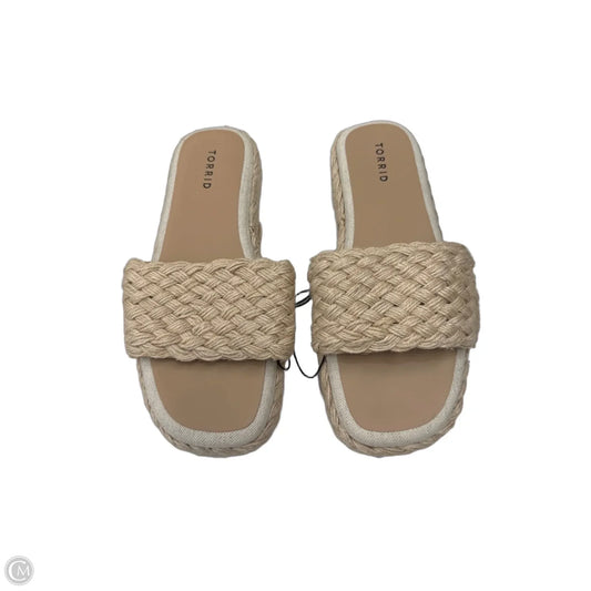Sandals Flats By Torrid In Tan, Size: 10.5