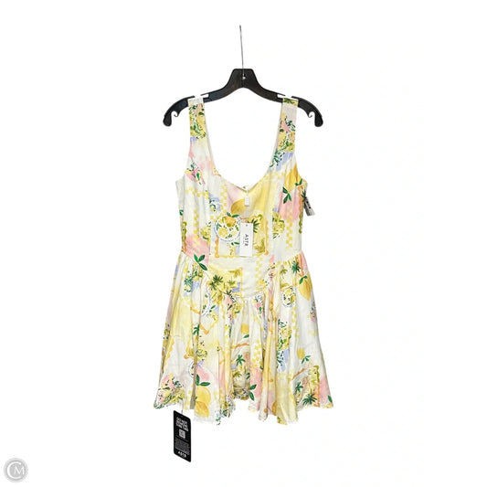 Dress Casual Short By Astr The Label In White & Yellow, Size: S
