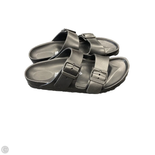 Sandals Flats By Birkenstock In Black, Size: 7