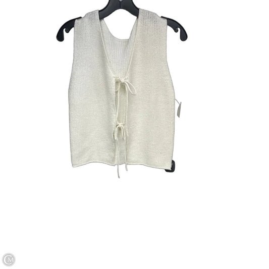 Top Sleeveless By Clothes Mentor In Cream, Size: S