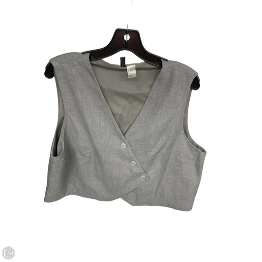 Top Sleeveless By Divided In Grey, Size: Xl